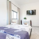 Rabin Square Elegant One Bedroom Apartment