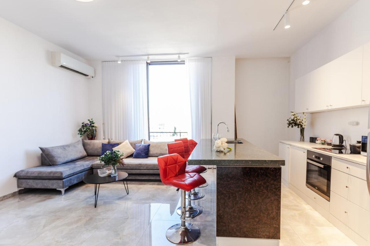 Căn hộ Rabin Square Elegant One Bedroom